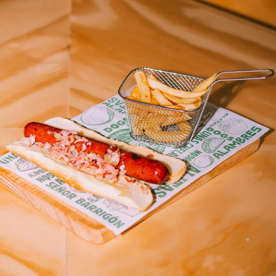 Hungry Box 3× Hot Dog