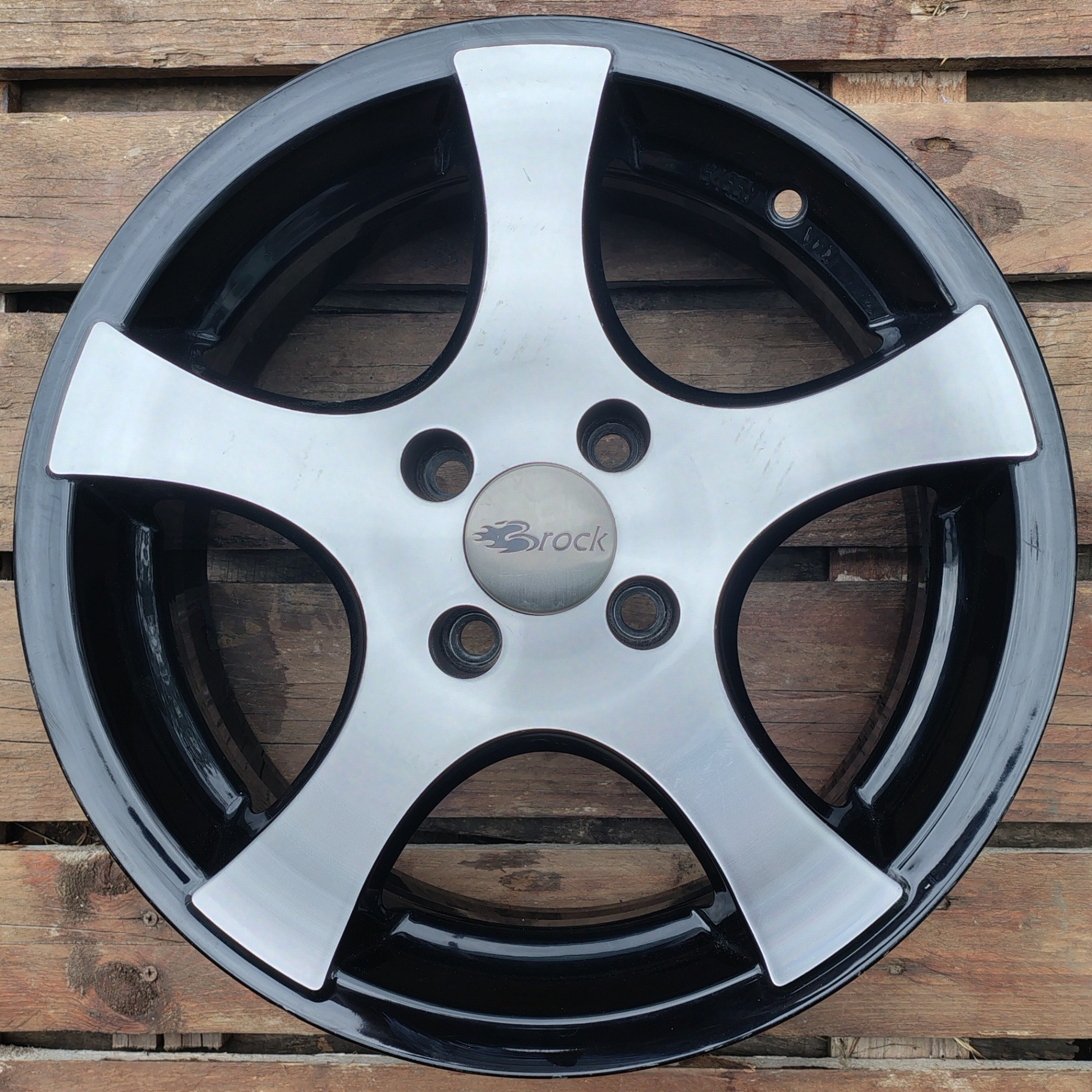 Jante aliaj 15 zoll marca Brock Wheels gama Dacia Logan / Renault Clio
